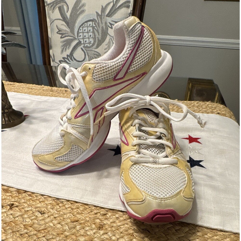 Reebok EasyTone Women's White Gold Pink Lace-Up Low Top Mesh Sneakers Logo